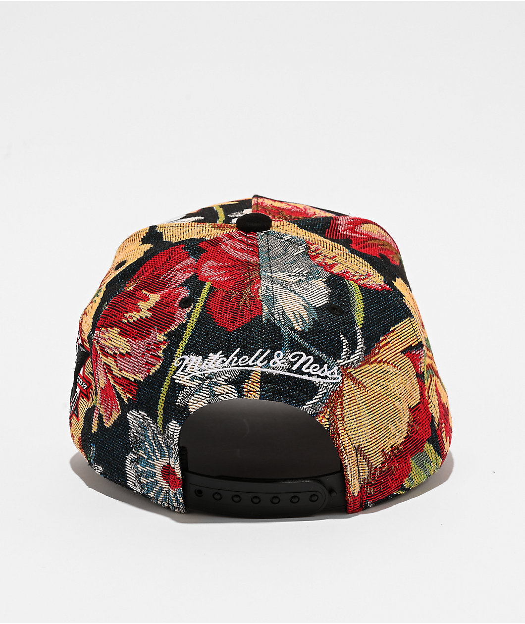 Mitchell & Ness Chicago Bulls Tapestry Floral Pro Pinch Snapback Hat