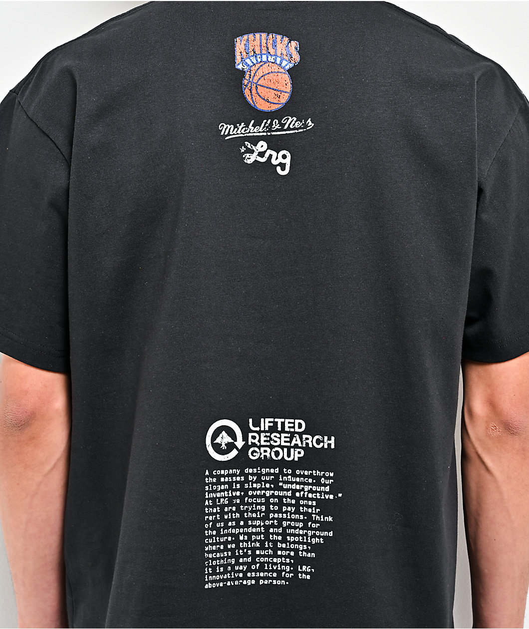 Mitchell & Ness x LRG NY Knicks Wild Art Black T-Shirt