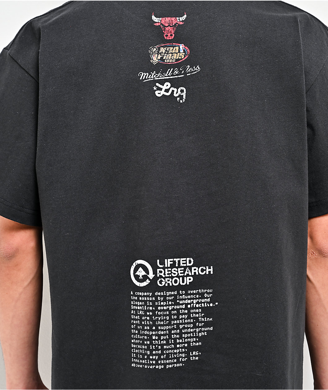 Mitchell & Ness x LRG Wild Art Bulls Black T-Shirt