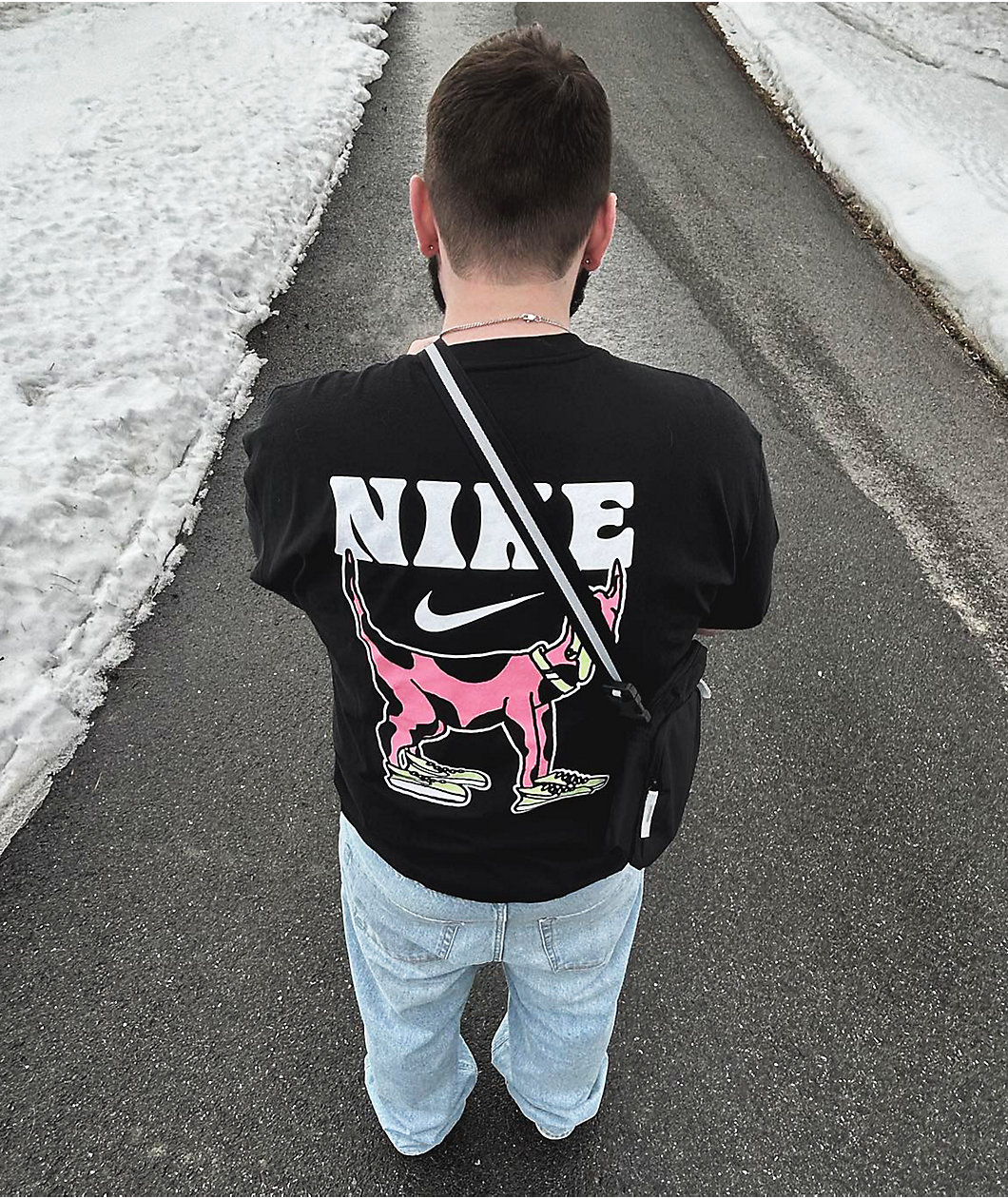 Nike SB Big Dog Black & Pink T-Shirt