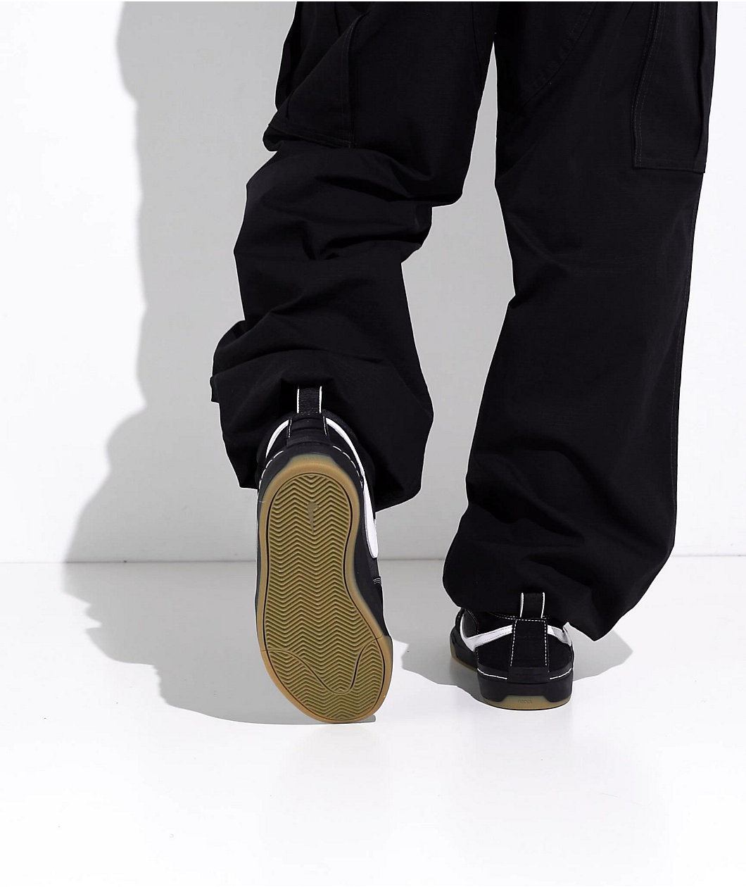 Nike SB Leo React Black & White Skate Shoes