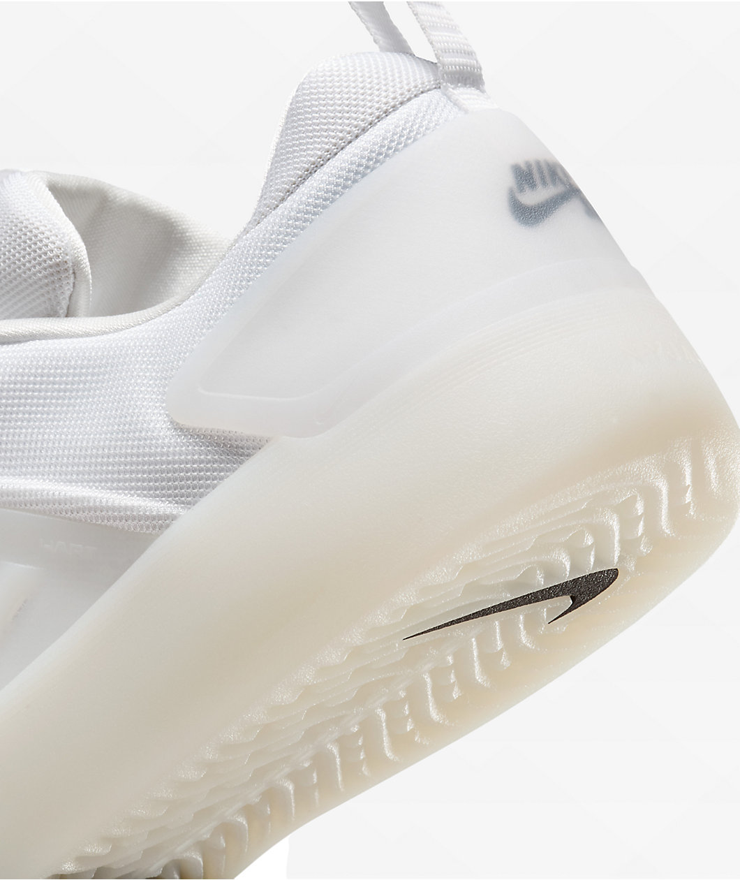 Nike SB Zoom Nyjah 4 White & Black Skate Shoes