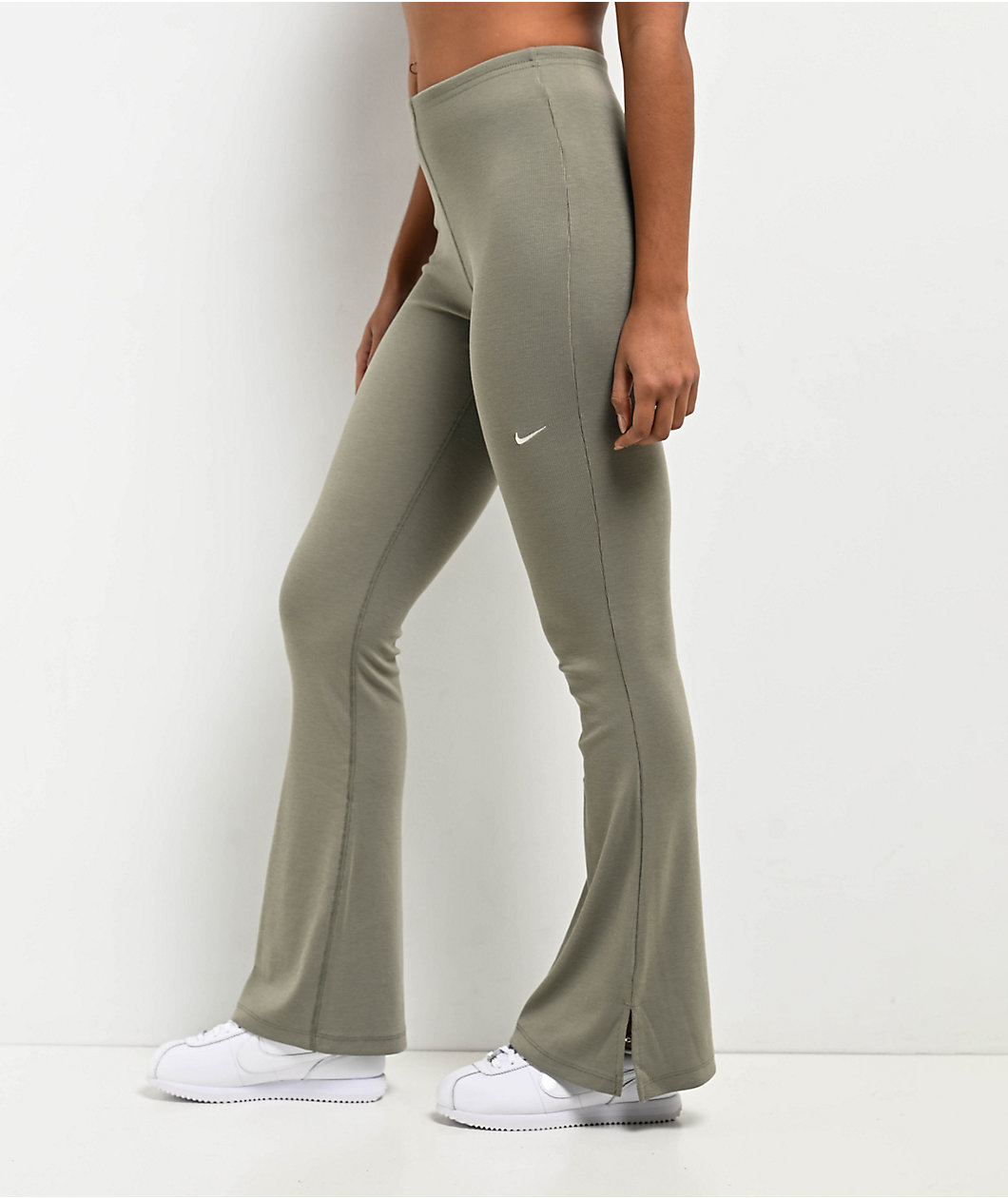 Nike Sportswear Chill Knit Mini-Rib Light Army Flare Leggings