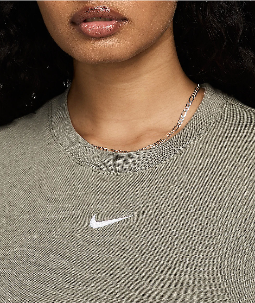 Nike Sportswear Essentials Light Army Crop T-Shirt