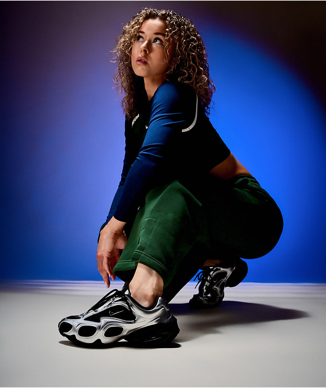 Nike Sportswear Street Green & Blue Long Sleeve Crop T-Shirt