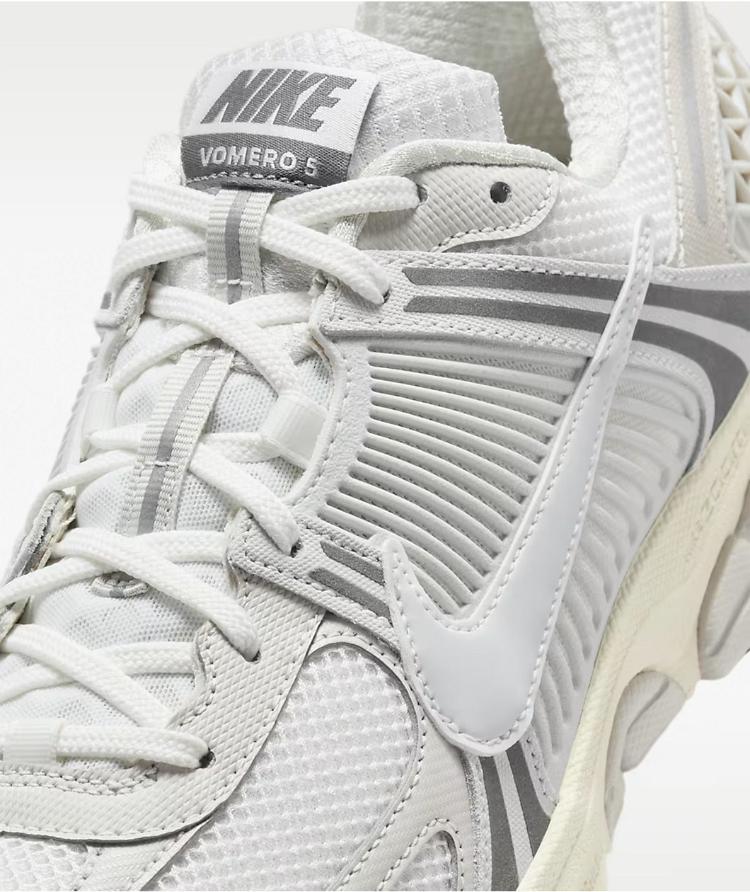 Nike Zoom Vomero 5 SE Platinum Tint & Photon Dust Shoes