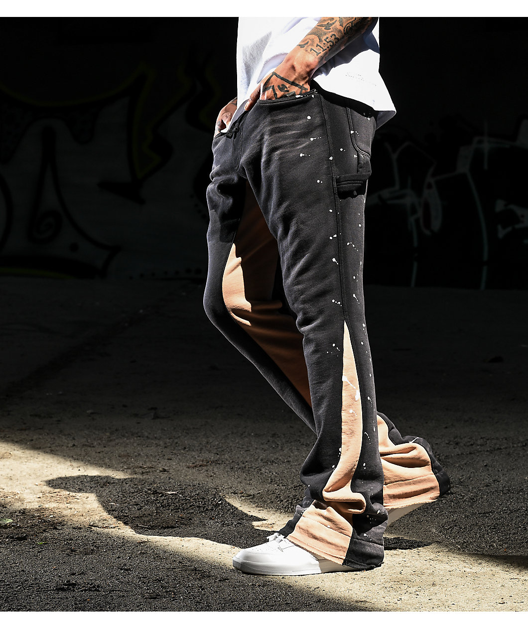 Ninth Hall Black & Tan Wash Stacked Flare Sweatpants