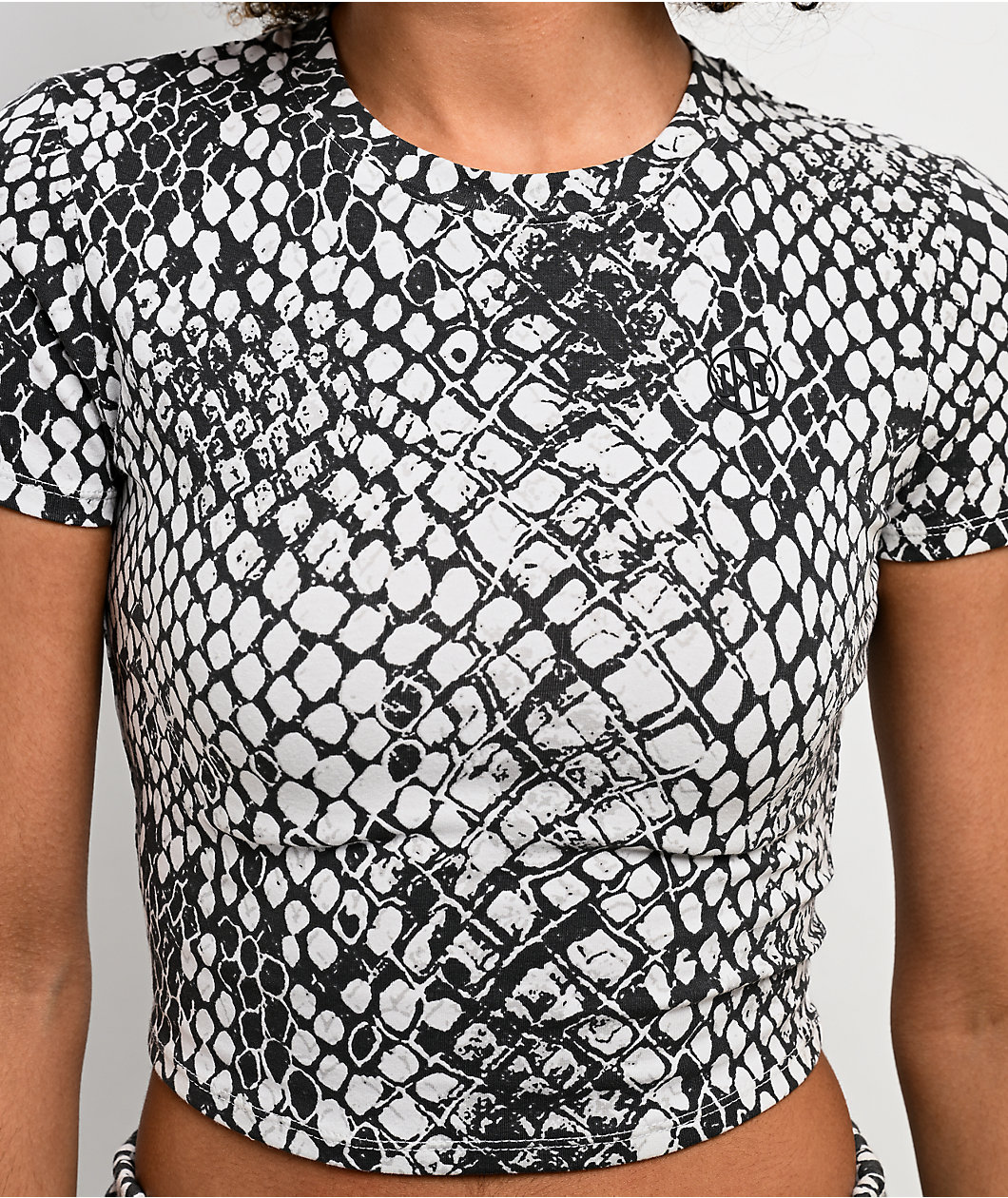Ninth Hall Fundamentals Carina Snake Black & White T-Shirt
