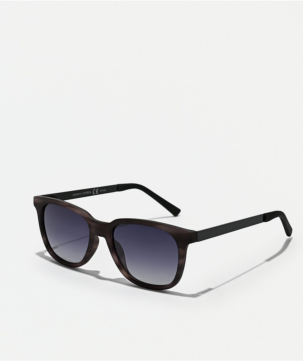 Peepers On Par Charcoal Horn Polarized Sunglasses
