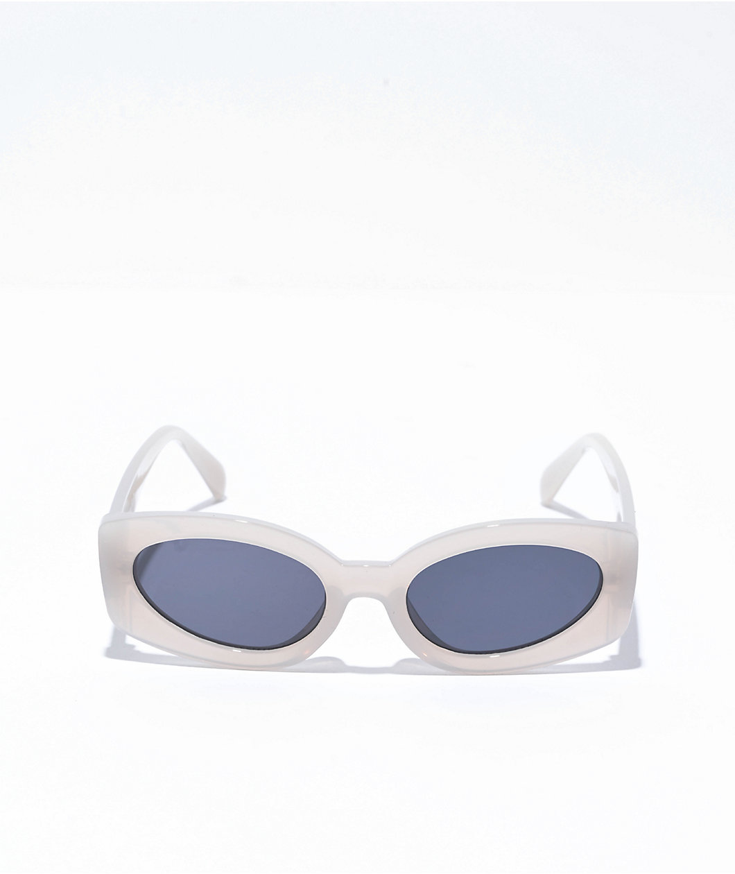 Petals by Petals & Peacocks Sol Bone Round Sunglasses