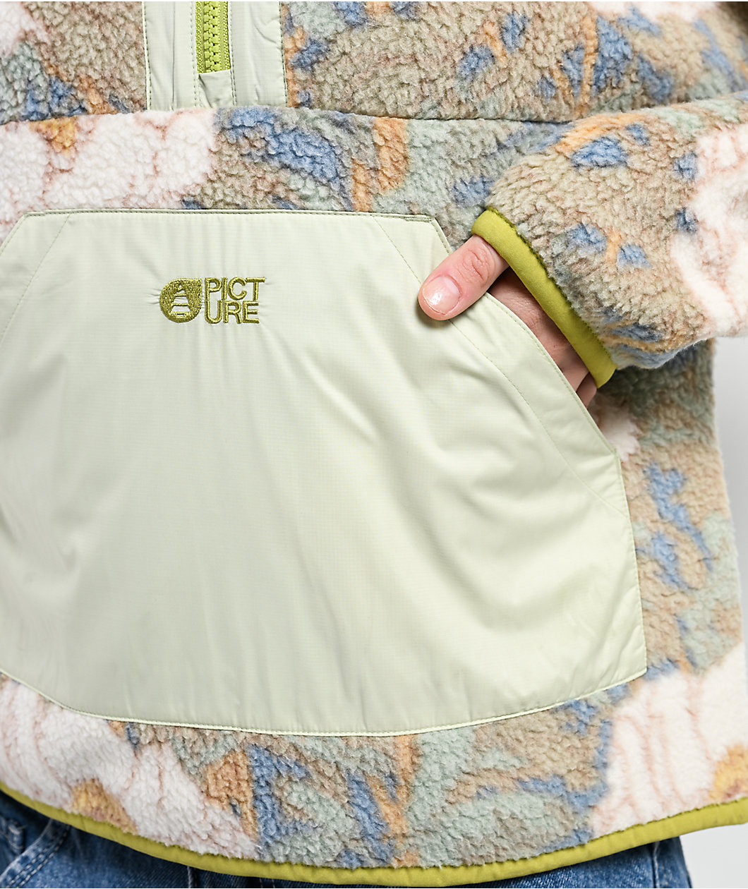 Picture Zelkova Timeless Flower Quarter Zip Sherpa Jacket