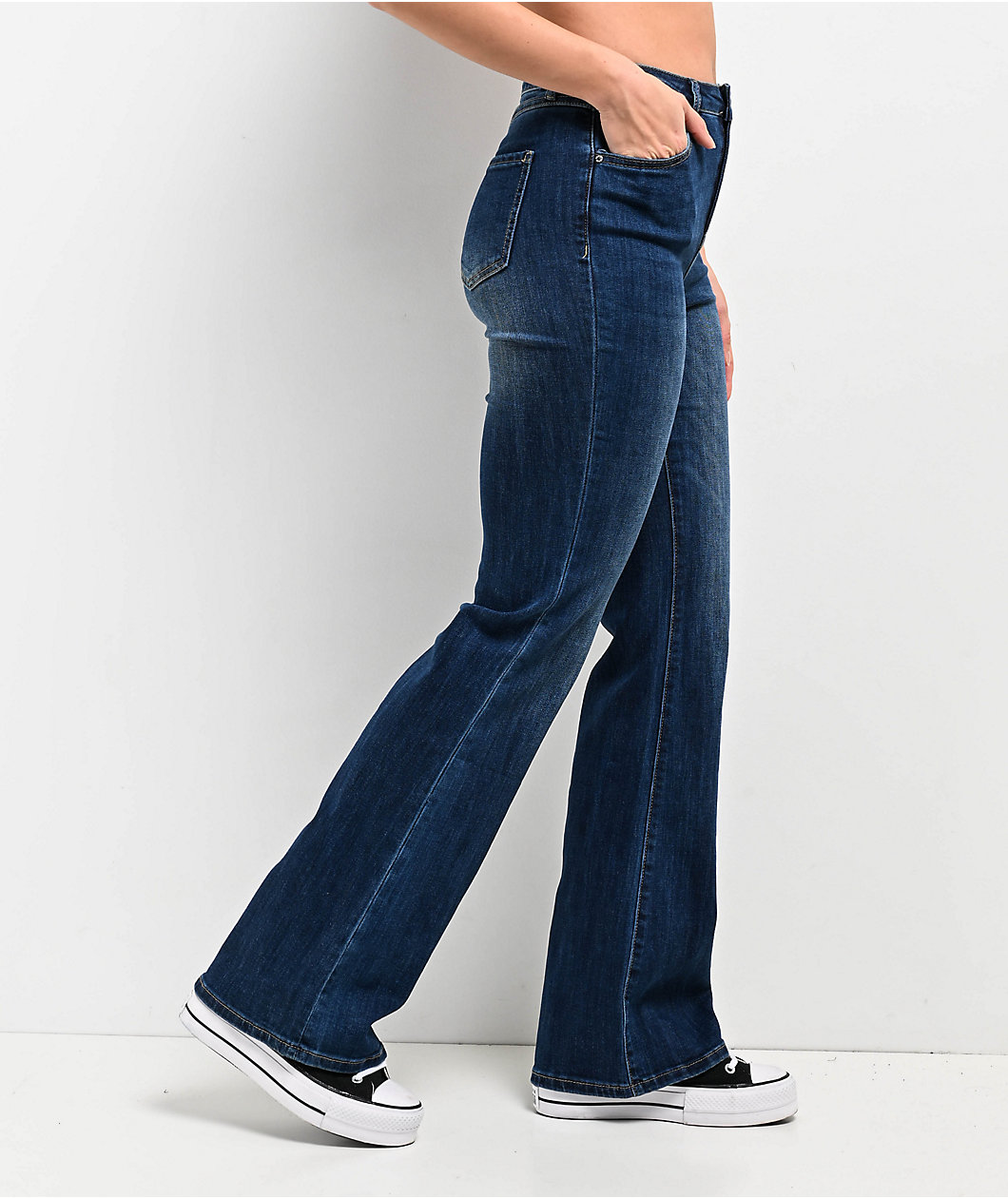 Q2 Flaire Dark Blue Wash Denim Jeans