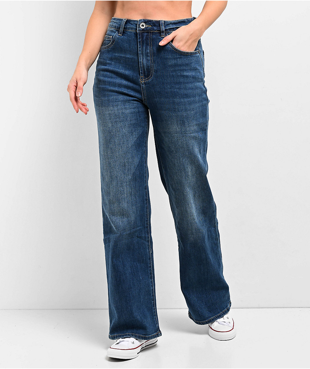 Q2 Straight Leg Basic Blue Wash Denim Jeans