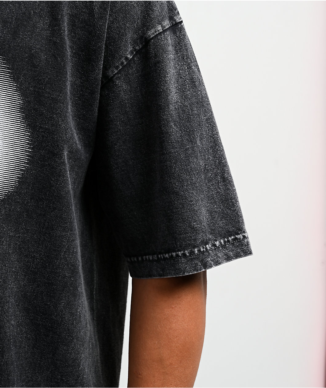 Quasi Clipsed Carbon Wash T-Shirt