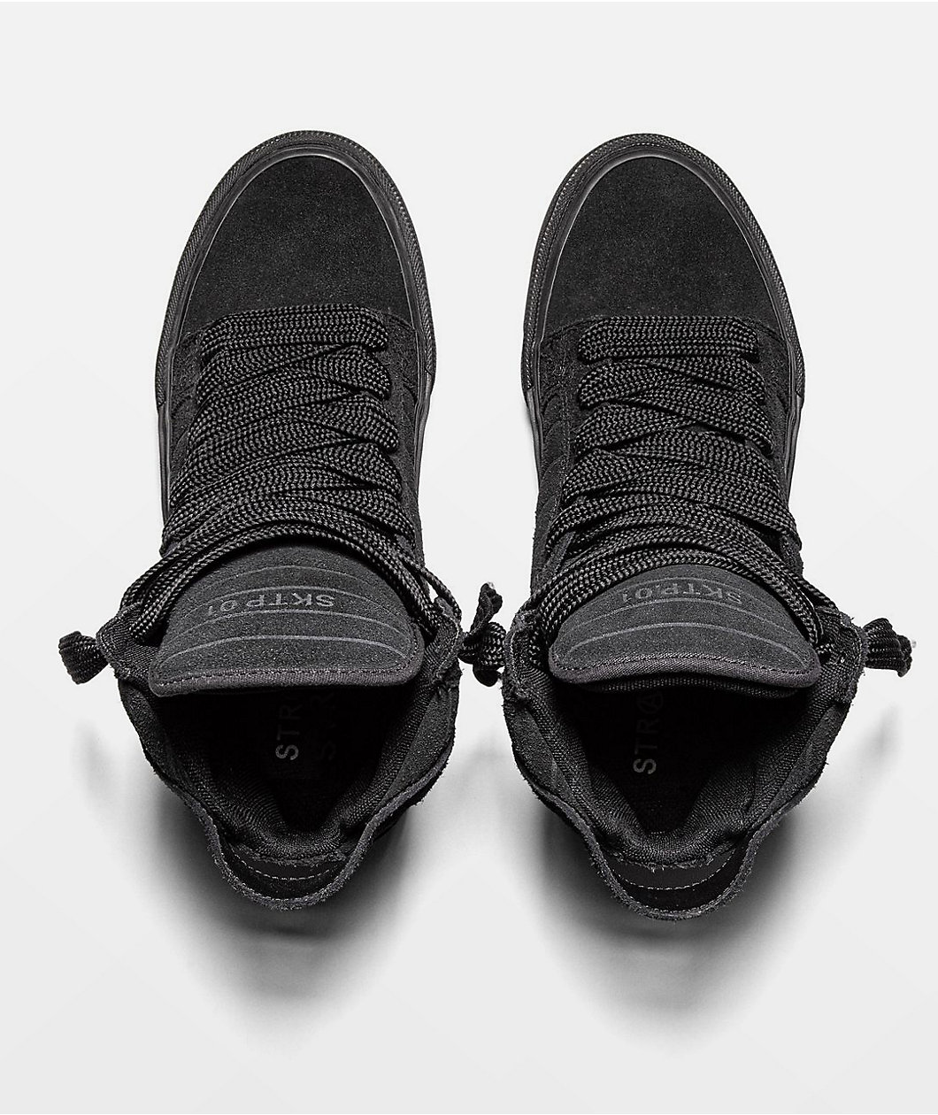 Straye SKTP.01 Black Skate Shoes