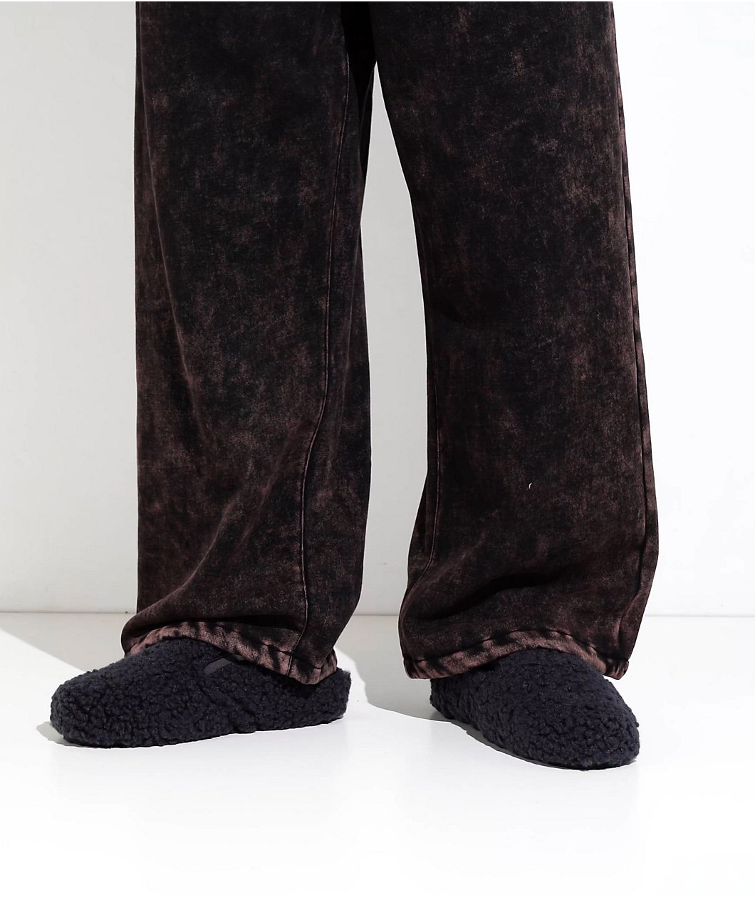 Straye Ventura Furry Carbon Mule Slippers