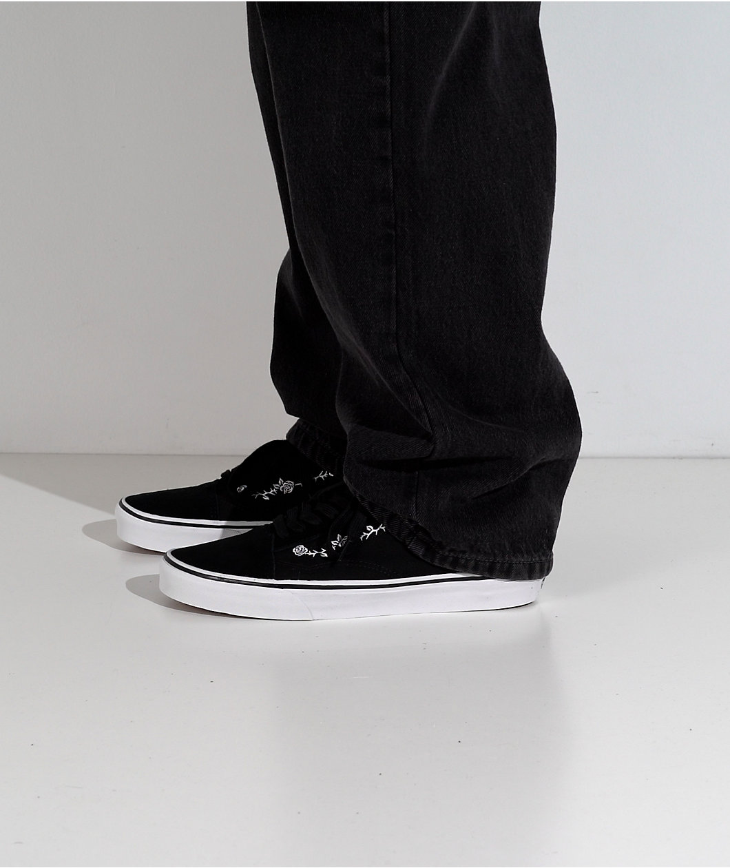 Vans Old Skool Rose & Thorn Black Skate Shoes