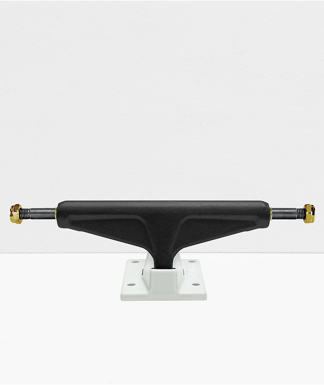 Venture Salt & Pepper II 5.6" Skateboard Trucks