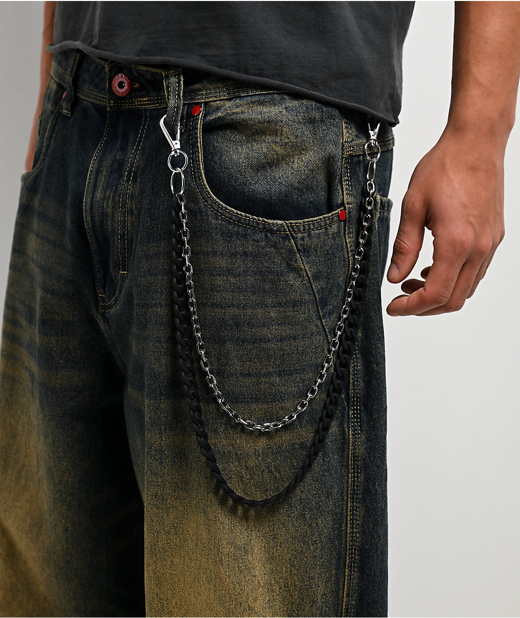 Vitriol Paint Black Pocket Chain