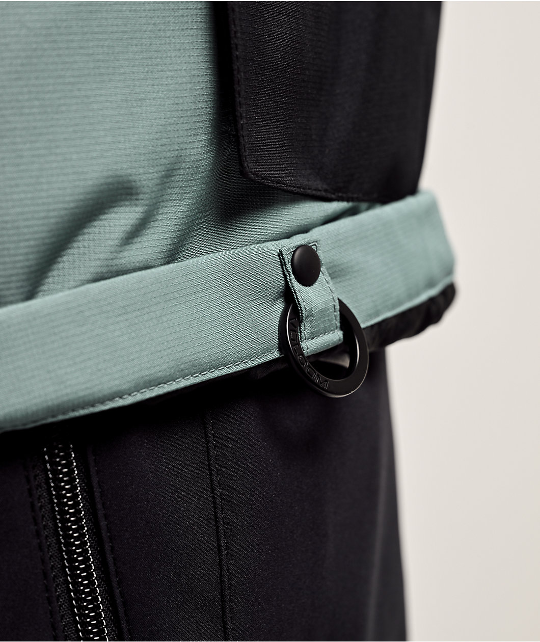 Volcom Agate Grey & Black 10K Insulated Snowboard Jacket