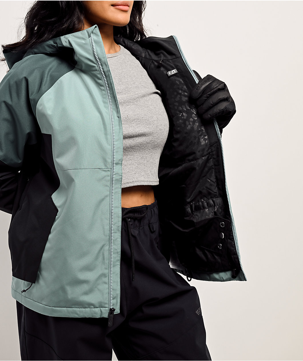 Volcom Agate Grey & Black 10K Insulated Snowboard Jacket