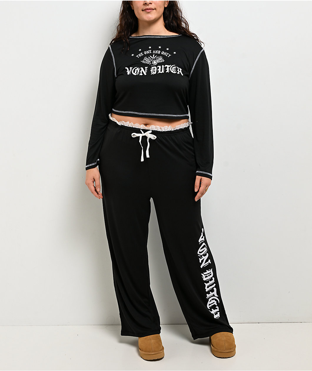 Von Dutch Yummy Black & White Lounge Set