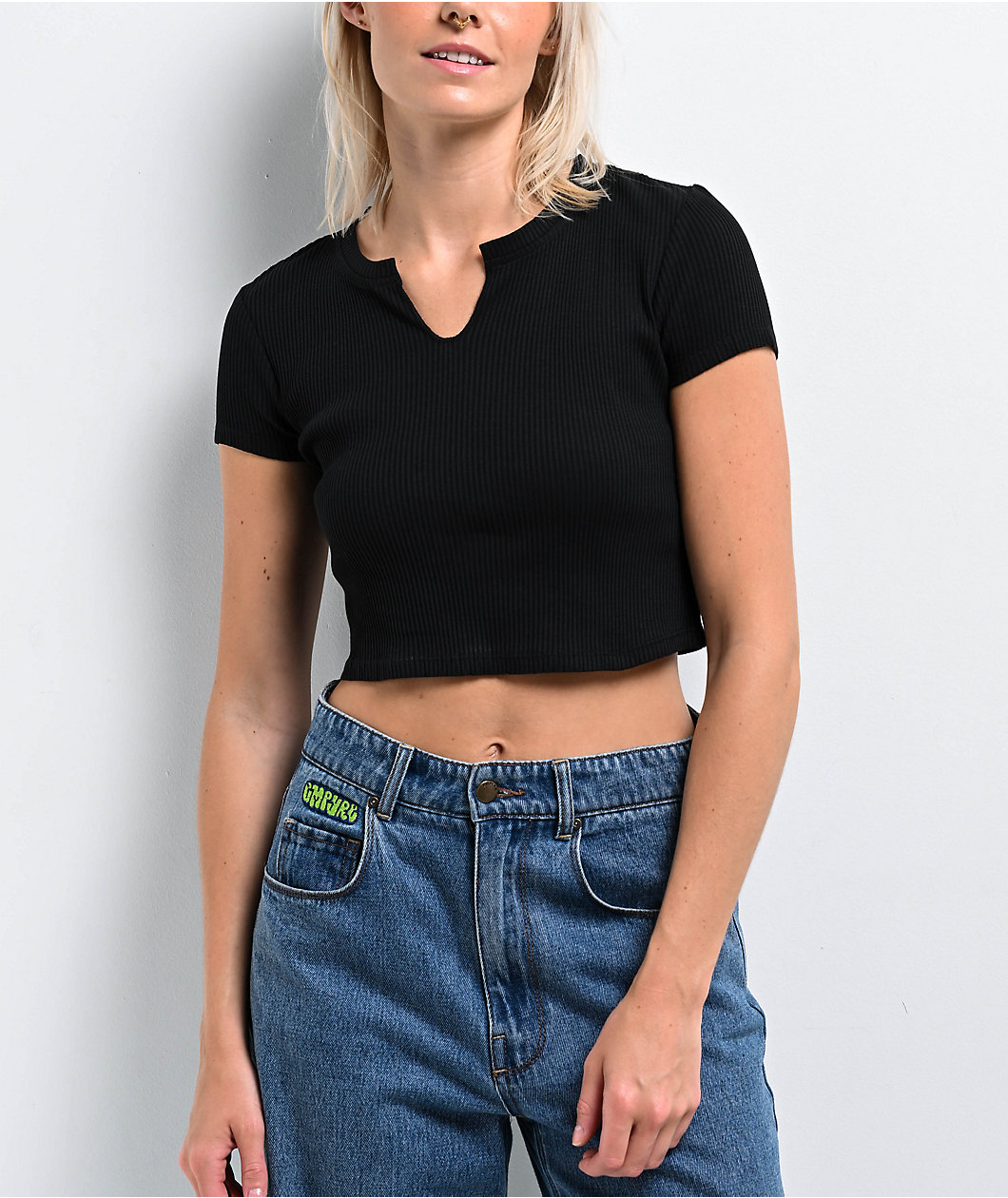 Zine Noreen Black Notched Crop T-Shirt