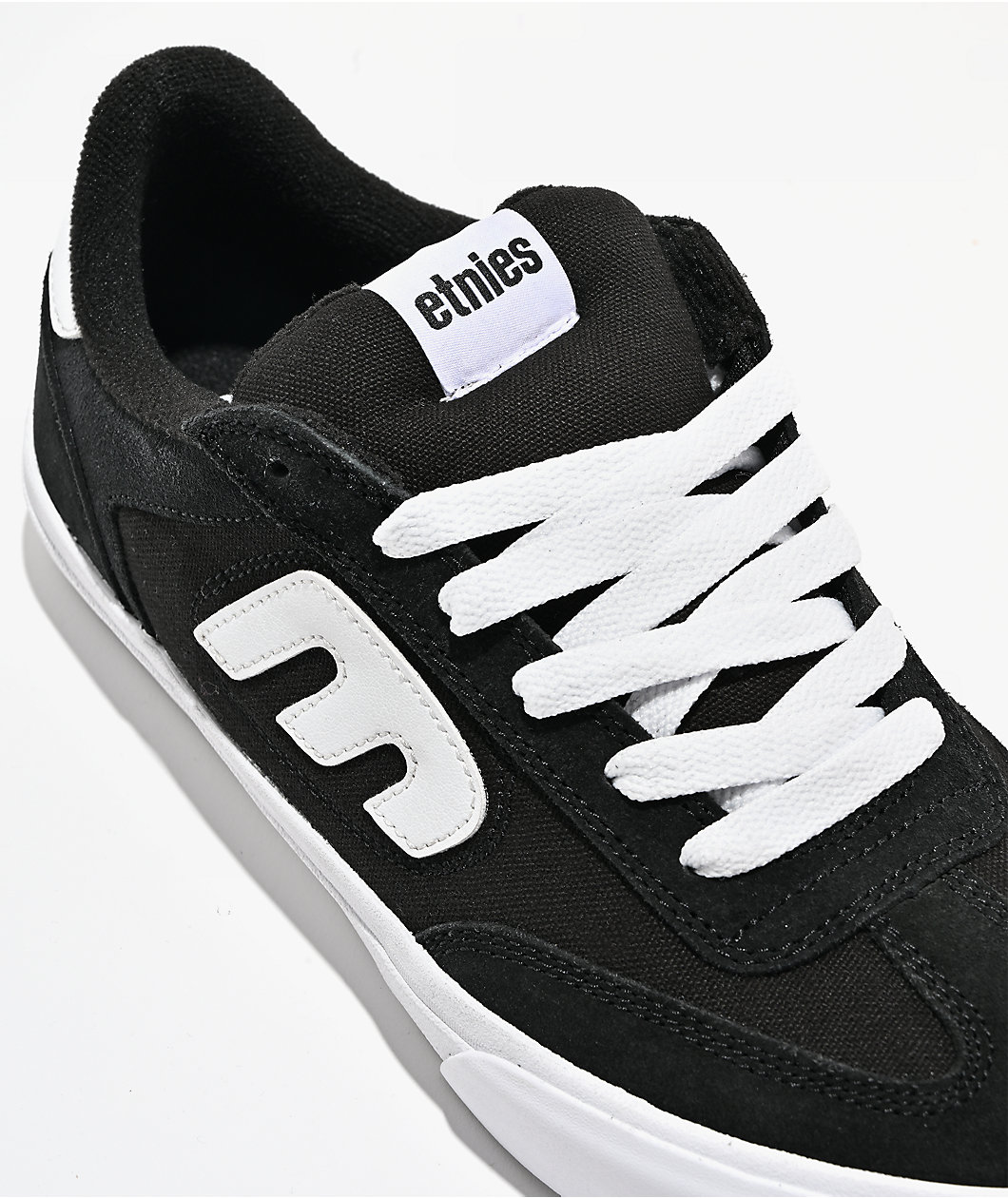 etnies Locut Black & White Vulcanized Skate Shoes