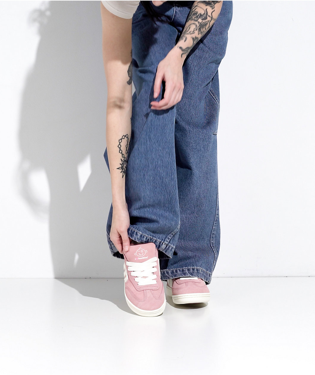 etnies x Keep A Breast Foundation Women's Locut Pink & White Skate Shoes