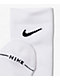 Nike Everyday Elevated White 6 Pack Crew Socks - Thumbnail image 3 of 9