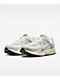 Nike Zoom Vomero 5 SE Platinum Tint & Photon Dust Shoes - Thumbnail image 9 of 9