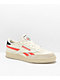 Reebok Club C Revenge Varsity zapatos blanco y naranja 