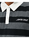 Santa Cruz Opus Camiseta de polo a rayas negra y gris