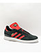 adidias Busenitz zapatos negras, escarlata y doradas